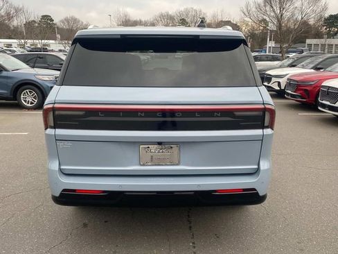 New 2026 Lincoln Navigator L Reserve AWD/4WD image 29