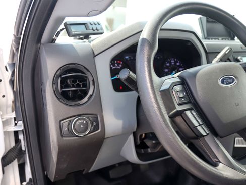 Used 2023 Ford F650 2WD Regular Cab Super Duty image 21