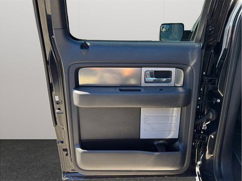 Used 2013 Ford F150 Raptor w/ Luxury Equipment Group image 39