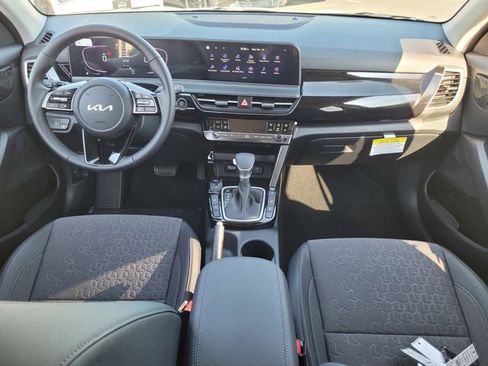 New 2026 Kia Seltos S AWD/4WD image 8