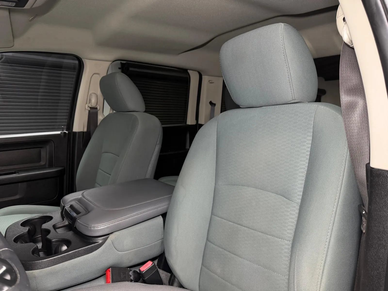 Used 2018 RAM 2500 Tradesman w/ Chrome Appearance Group RWD image 26