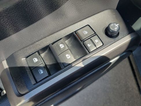 Used 2023 Toyota Tacoma TRD Off-Road AWD/4WD image 19