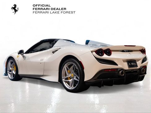 Certified 2023 Ferrari F8 Tributo RWD image 2