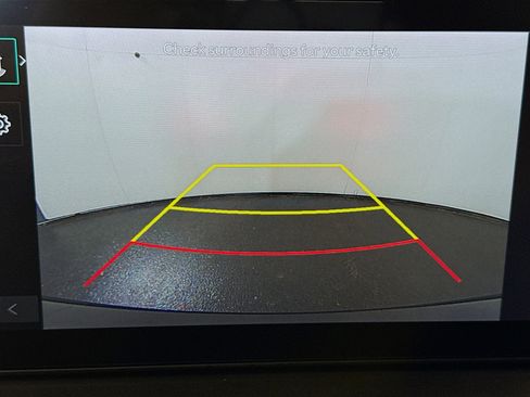 Used 2024 Kia Sorento S w/ Panoramic Sunroof Package image 19