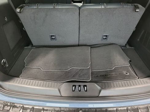 Used 2025 Ford Explorer ST image 18