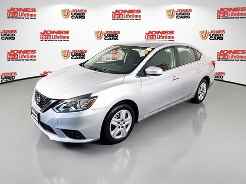 Used 2019 Nissan Sentra S FWD image 11