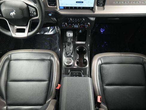 Used 2025 Ford Bronco Outer Banks image 32