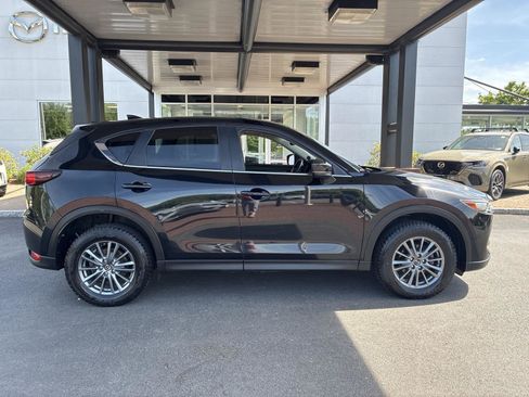 Used 2017 MAZDA CX-5 Touring w/ Preferred Equipment Package AWD/4WD image 8