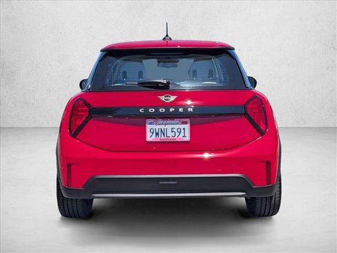 Certified 2025 MINI Cooper 2-Door Hardtop FWD image 7
