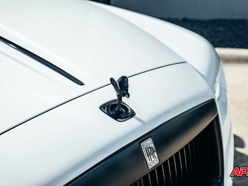 Used 2019 Rolls-Royce Wraith RWD image 45