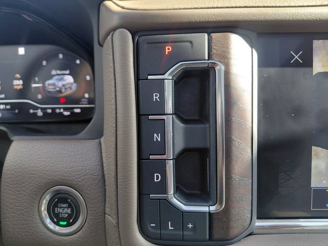 Used 2023 GMC Yukon Denali RWD image 26
