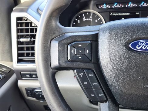 Used 2022 Ford F250 XLT w/ XLT Premium Package image 27