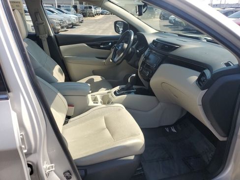 Used 2019 Nissan Rogue Sport SL w/ Premium Package FWD image 45
