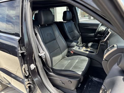 Used 2014 Jeep Grand Cherokee Overland AWD/4WD image 14