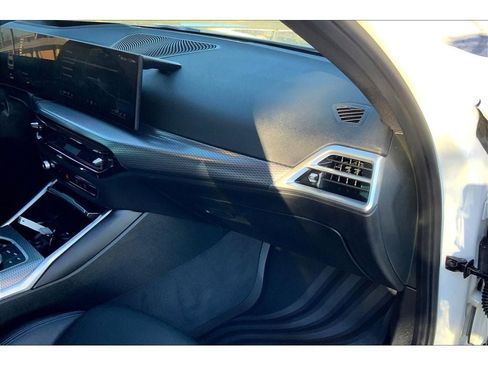 Used 2025 BMW M340i xDrive w/ Premium Package image 17