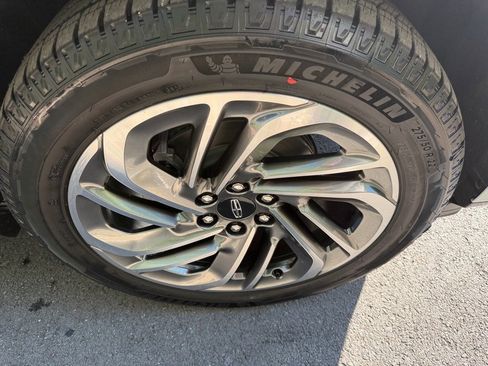 New 2025 Lincoln Navigator Reserve image 9