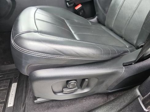 Used 2022 Land Rover Range Rover Sport HSE Silver Edition image 17