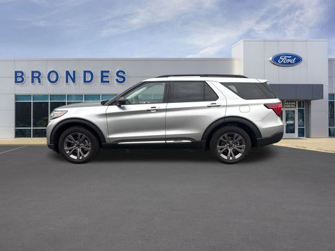 Used 2025 Ford Explorer Active w/ Active Comfort Package image 1