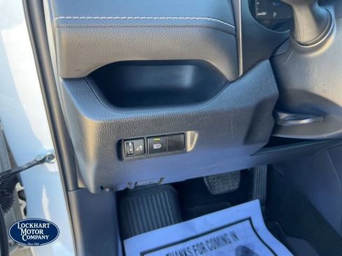 Used 2024 Toyota RAV4 XLE image 37