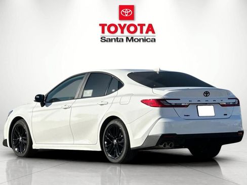 New 2026 Toyota Camry SE FWD image 5