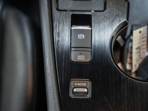 Used 2021 Nissan Rogue SV w/ Premium Package image 31