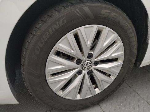 Used 2019 Volkswagen Jetta S w/ Driver Assistance Package FWD image 31