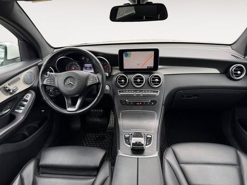 Used 2019 Mercedes-Benz GLC 300 4MATIC Coupe image 14