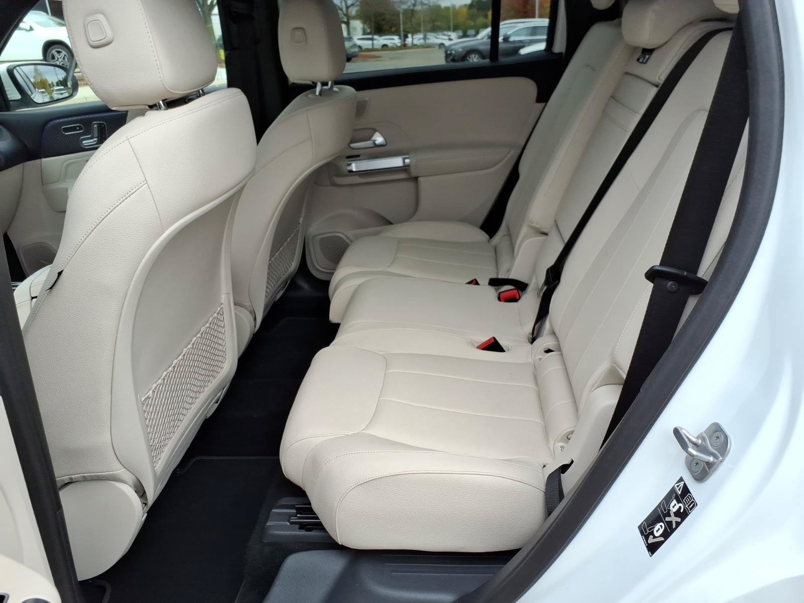 Certified 2025 Mercedes-Benz GLB 250 4MATIC image 12