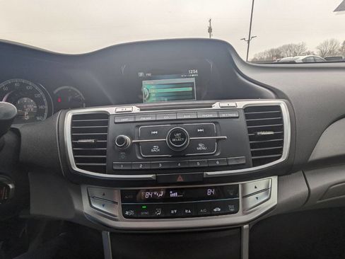 Used 2013 Honda Accord LX image 16