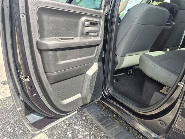 Used 2018 RAM 1500 Express w/ Express Value Package AWD/4WD image 10