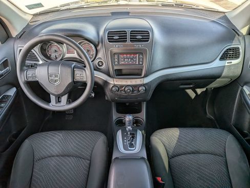 Used 2019 Dodge Journey SE FWD image 26