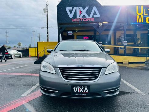 Used 2012 Chrysler 200 LX FWD image 2