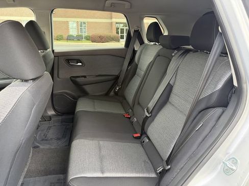 Used 2023 Nissan Rogue SV AWD/4WD image 47