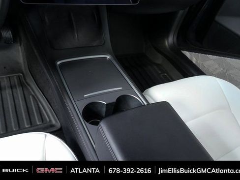 Used 2021 Tesla Model 3 Standard Range Plus image 15