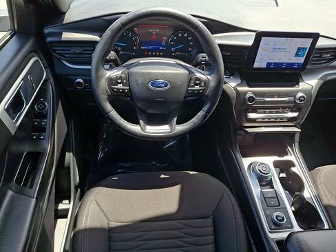 Used 2020 Ford Explorer XLT AWD/4WD image 12