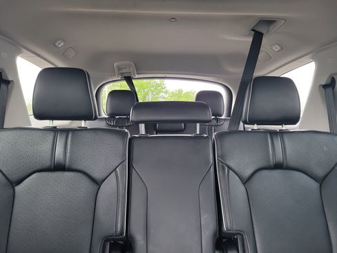 Certified 2025 Honda Pilot Elite image 24