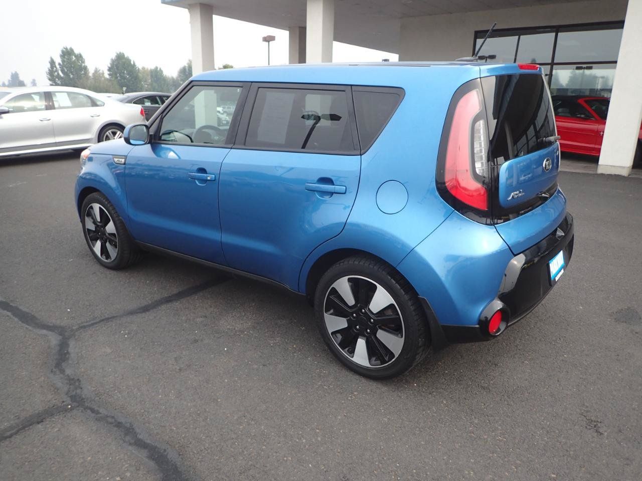 Used 2016 Kia Soul + w/ Designer's Package FWD image 3