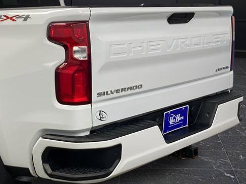 Used 2021 Chevrolet Silverado 1500 Custom AWD/4WD image 36