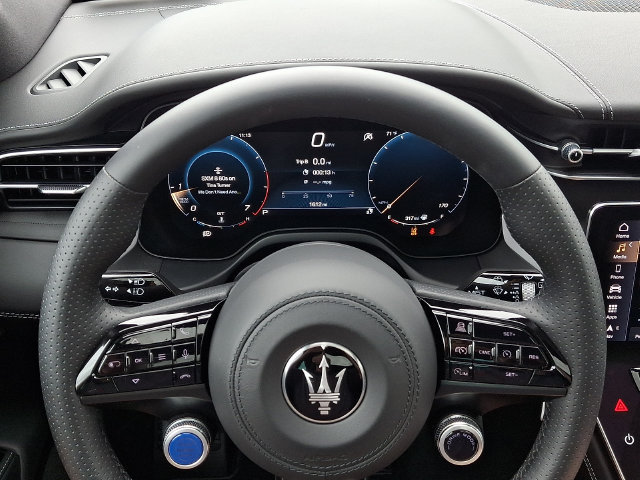 Certified 2025 Maserati Grecale GT AWD/4WD image 3