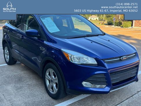 Used 2015 Ford Escape SE image 3