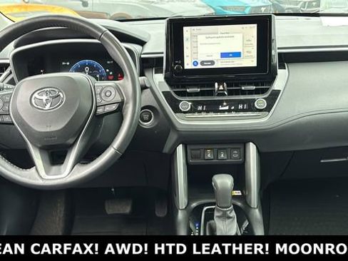 Used 2023 Toyota Corolla Cross XLE w/ Convenience Package image 6