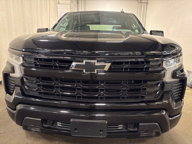 Used 2026 Chevrolet Silverado 1500 RST AWD/4WD image 2