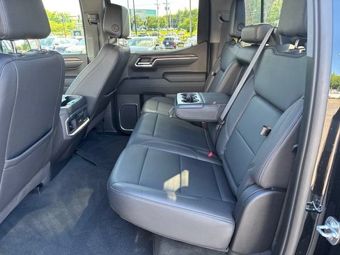 Used 2023 GMC Sierra 1500 SLT w/ SLT Premium Package AWD/4WD image 27