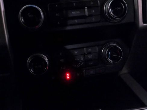 Used 2019 Ford F250 Platinum w/ Platinum Ultimate Package image 23