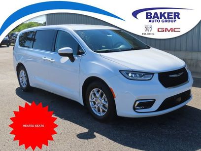 Used 2023 Chrysler Pacifica Touring-L