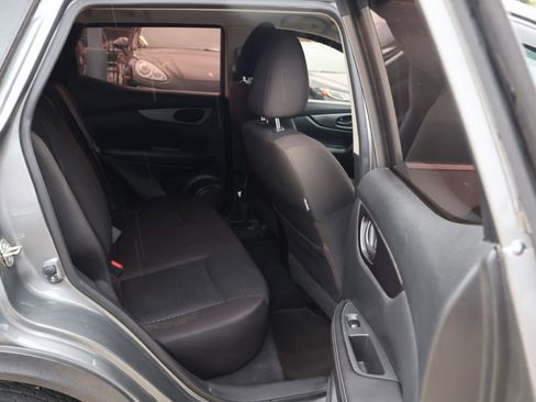 Used 2018 Nissan Rogue Sport S FWD image 37
