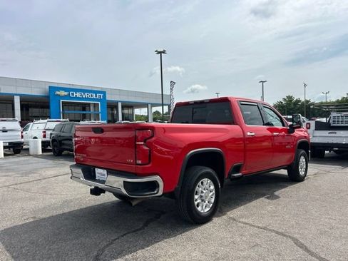 Used 2024 Chevrolet Silverado 2500 LTZ w/ LTZ Convenience Package AWD/4WD image 3