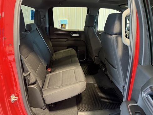 Used 2025 Chevrolet Silverado 1500 LT image 24