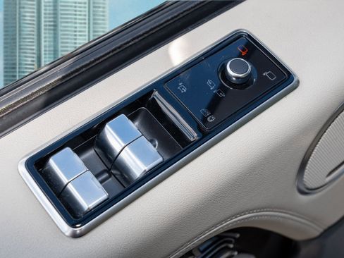 Used 2021 Land Rover Range Rover Westminster Edition image 29