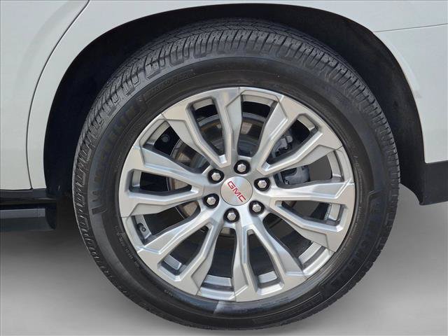 Used 2021 GMC Yukon Denali w/ Denali Ultimate Package AWD/4WD image 26